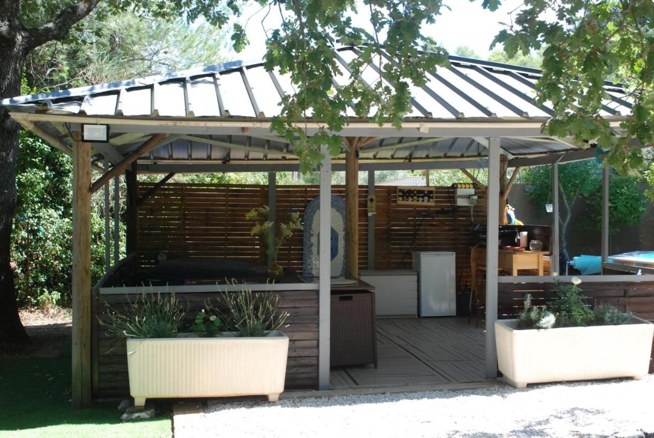 Le Chalet De La Villa Terre Neuve Signes Exterior foto